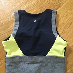 Kick Swerve Crop bra from Lululemon. BNWOT!